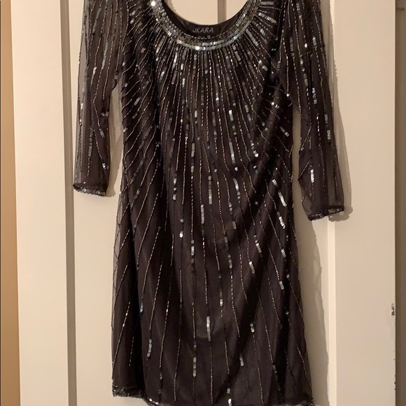 JKARA Dresses & Skirts - Stunning sequin gray cocktail dress